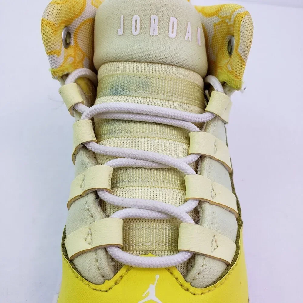 Nike Jordan Max Aura Toddler Size 9c Yellow White Mid Sneaker Shoes AQ9251-701